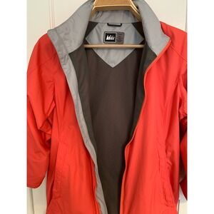 REI Women's Lightweight Windbreaker Jacket Deep Orange Size Small **READ**